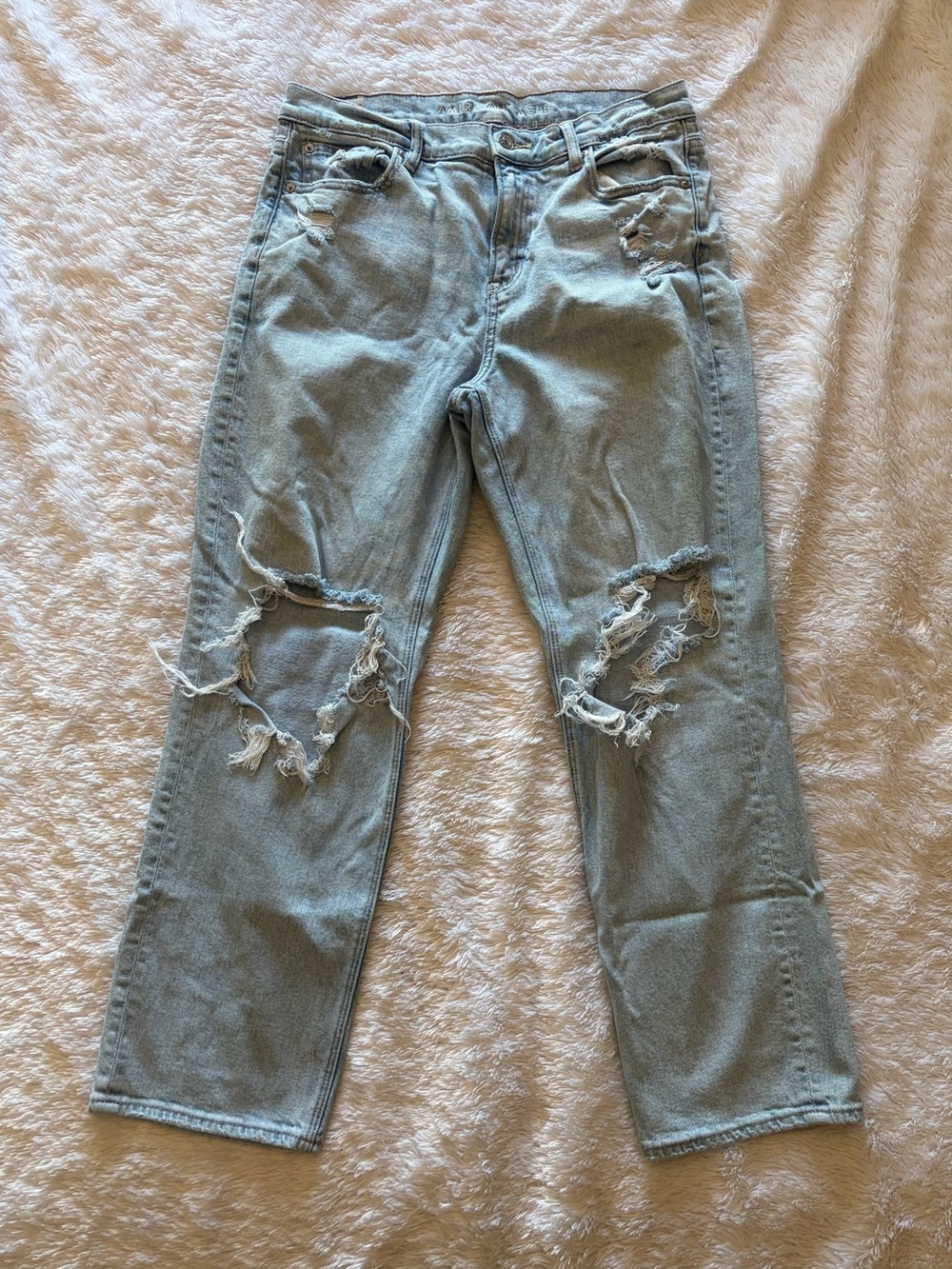 American Eagle Outfitters Light Blue Distressed Straight Jeans